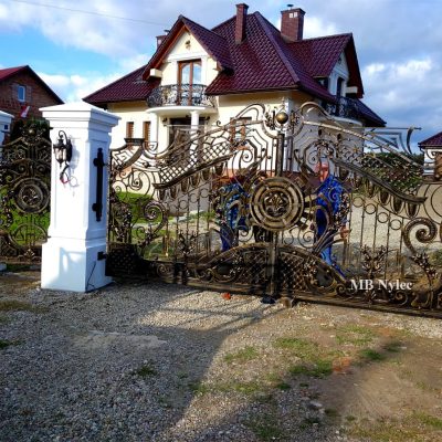brama z metalu
