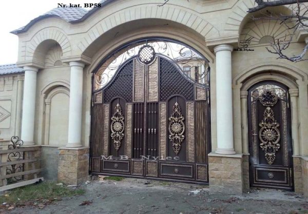 Brama pełna metalowa