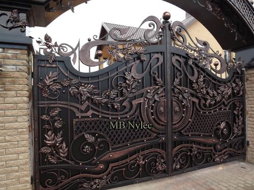 elegancka brama metalowa