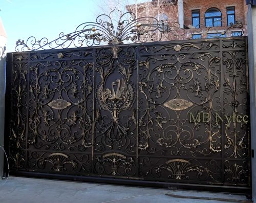 pełna brama kuta z łabędziami - kowalstwo pełna brama kuta z łabędziami - kowalstwo