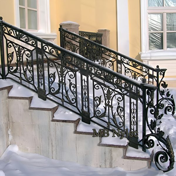 Balustrada w stylu dworkowym Balustrada w stylu dworkowym