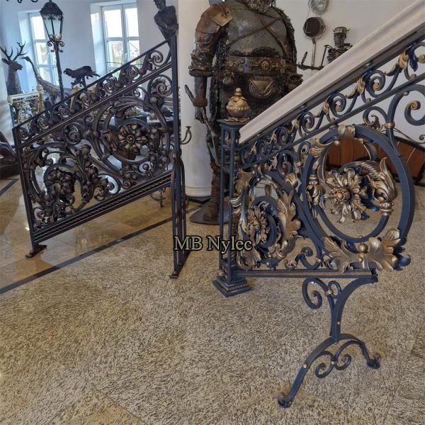 Kute balustrady w galerii wyrobów kowalskich