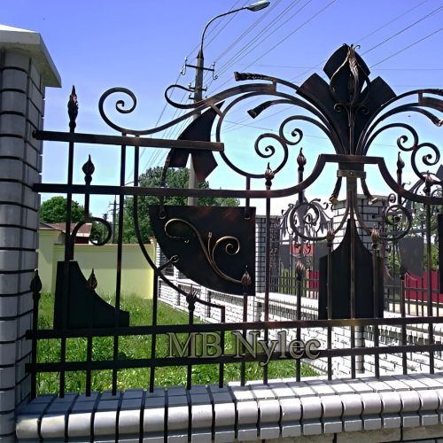 Ogrodzenie frontowe kute Kute ogrodzenie do domu i posesji bp255