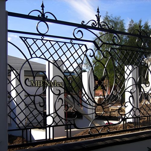 kute metalowe ogrodzenie kute metalowe ogrodzenie