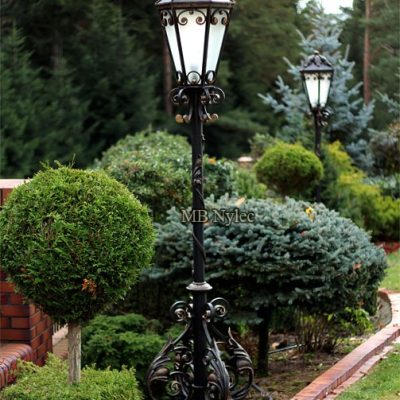Latarnia z dużymi akantami, wyższa wersja lampy niskiej ogd107