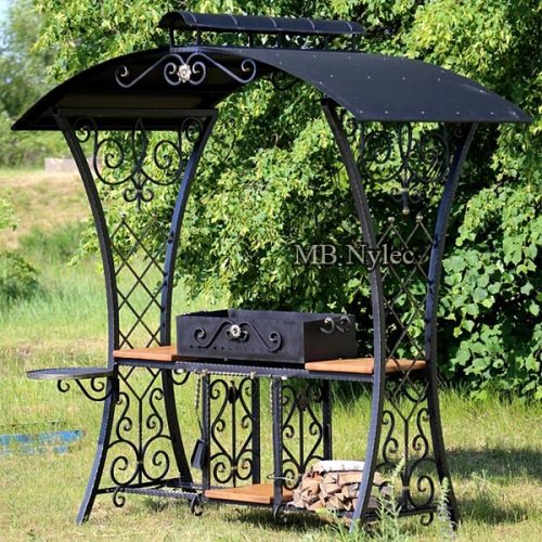 Elegancki-grill-kuty-z-zadaszeniem.jpg Elegancki, niewielki grill z dużym zadaszeniem i półkami ag6