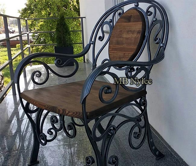 Elegancki-kuty-fotel-mk53-2.jpg Tradycyjny fotel ogrodowy kuty mk53