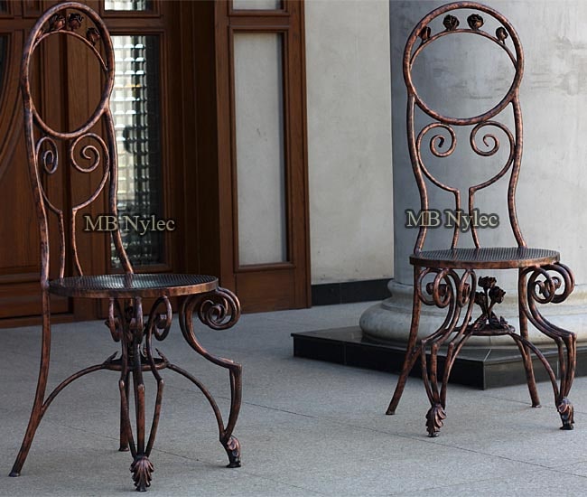 Eleganckie-kute-krzesla-mk59.jpg Krzesła kute w klasycznym stylu mk59