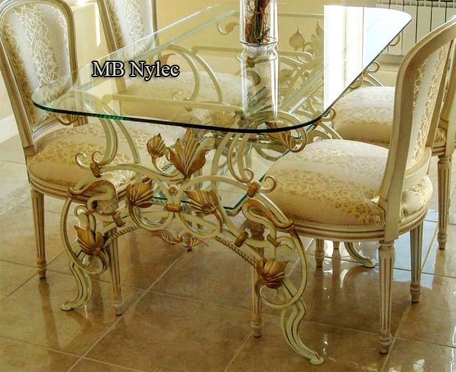 Kute-stoly-w-stylu-glamour.jpg Stół kuty w stylu glamour mk35