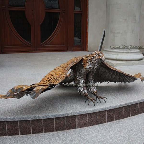 Orzel-ze-stali-figura-z-metalu-z17.jpg Orzeł – rzeźba metalowa ze stali z17