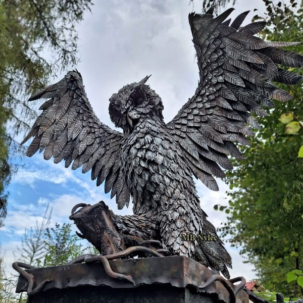 Puchacz-stalowa-figura-ogrodowa.jpg Puchacz – figura sowy z metalu z120