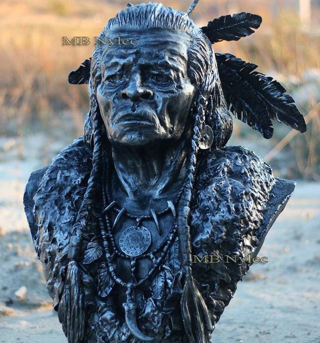 Rzezby-z-metalu-figury-stalowe-indianin-z-metalu-pipiersie-indianina-ze-stali-metaloplastykaa.jpg Indianin – popiersie, rzeźba ze stali z70