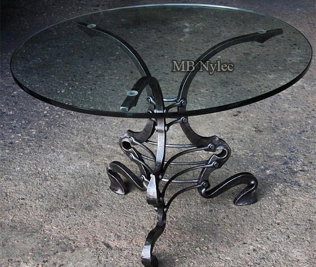 Stolik-kuty-w-stylu-loft-mk45.jpg Stolik kuty w stylu loft vintage mk45