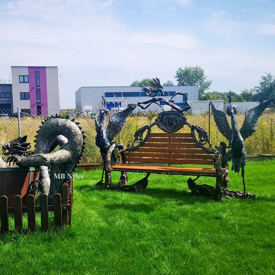 Teart-ekologiczny-warszawa.jpg Masywna ławka-rzeźba do parku i galerii mk82c