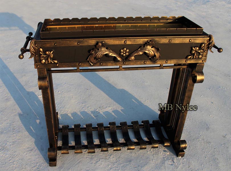 Unikatowe-grille-kute.jpg Elegancki, niewielki grill z możliwością wyłożenia cegłą szamotową ag11