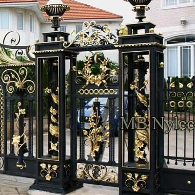 ekskluzywna-palacowa-furtka-z-slupami-bp46f.jpg Ekskluzywna kuta furtka pałacowa z ażurowymi słupami bp46f