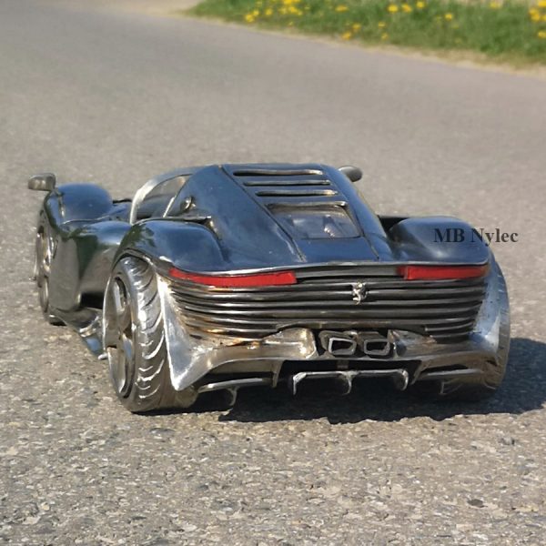 ferrari-daytona-rzezby-z-metalu.jpg Ferrari Daytona SP3 – rzeźba z metalu zinox19