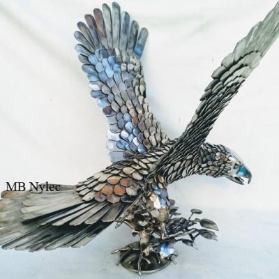 figura-ze-stali-nierdzewnej-orzel.jpg Orzeł na podstawie – figura ze stali nierdzewnej inox zinox18