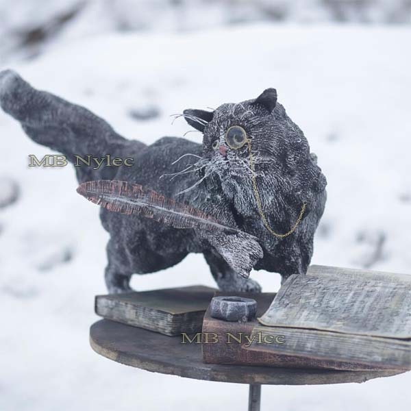 figury-metalowe-galeria-fugur-stalowych-kot-naukowiec-ze-stali-MB-Nylec.jpg Kot naukowiec – figura z metalu z73