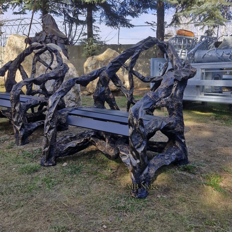 Fotel ogrodowy w kształcie gałęzi drzewa mk85