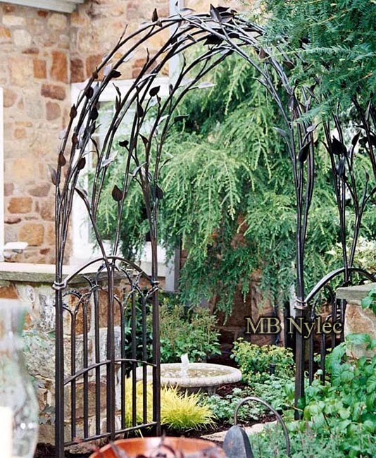kute-pregole-producent-kowalstwo.jpg Stalowa pergola roślinna na dowolny wzór ap7