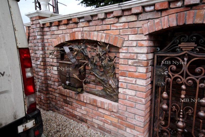 Płaskorzeźby z metalu drzewo ze skrzynką na listy bonsai z metalu metaloplastyka