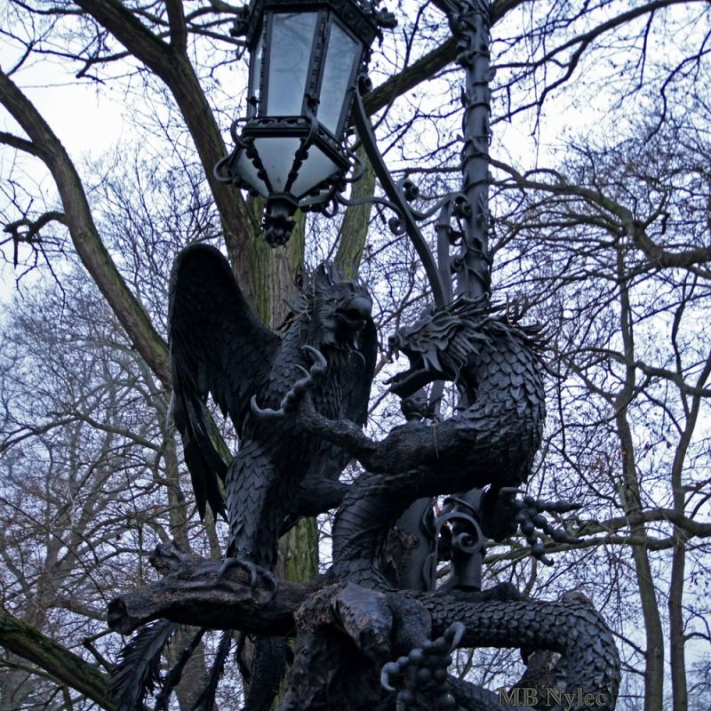 potezna-lampa-kuta-kowalska.jpg Potezna lampa kuta kowalska