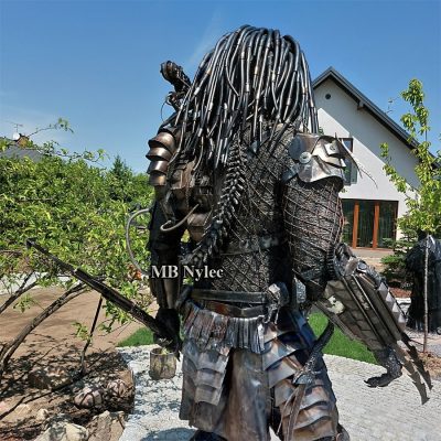 rzezba-predatora.jpg Rzeźba predatora