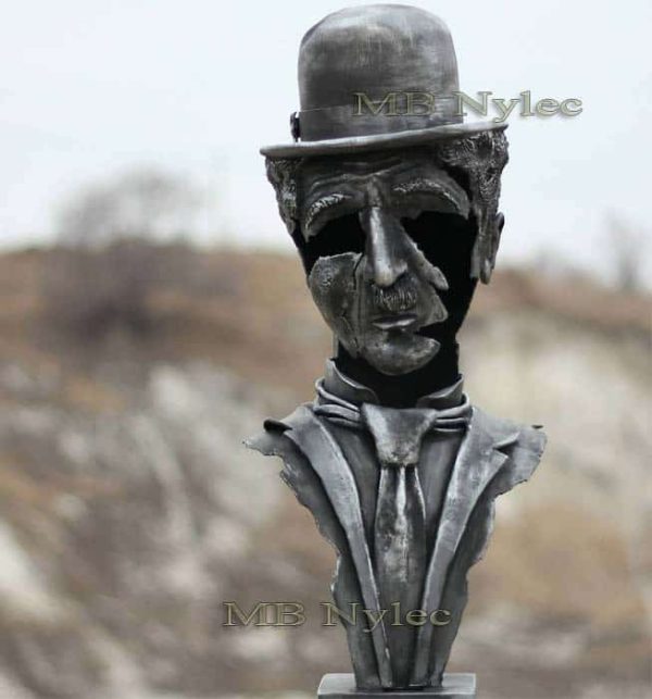 rzezby-ze-stali-Charlie-Chaplin-figury-metalowe-Debica.jpg Charlie Chaplin – popiersie z76